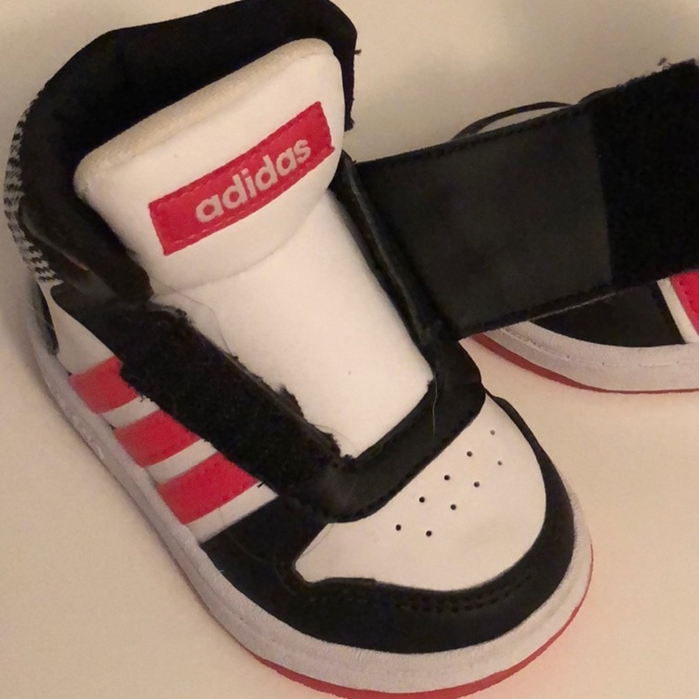 Addidas Sneakers - Picture 5 of 6